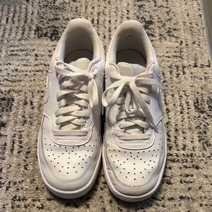 Nike Court Vision Low
White (Women's)